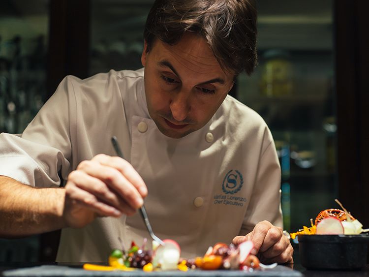 Conoce al Chef
